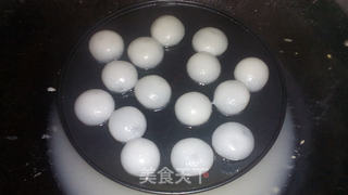 干吃的汤圆~~~~椰蓉黑芝麻和果子的做法步骤:5