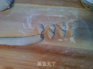 茄子馅素饺子的做法步骤:9