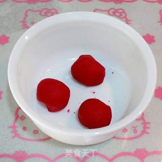 美食如花般绽放-----双色玫瑰馒头的做法步骤:7