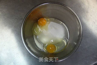椰香小点蛋糕的做法步骤:2