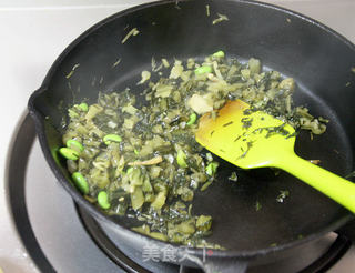 【雪菜毛豆煨海鱼】的做法步骤:3