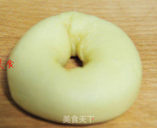 早春养生必吃——人见人爱的地瓜乳酪包的做法步骤:5