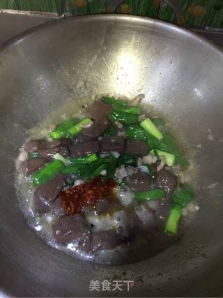 蒜香猪血的做法步骤:13