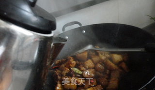 杏鲍菇红烧肉的做法步骤:11