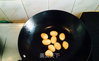百叶结红烧肉的做法步骤:2