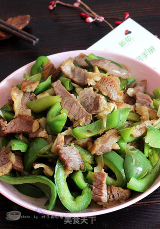 柿子椒炒腊肉的做法步骤:9