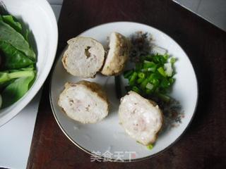 简单美味的早餐-----三鲜汤粉的做法步骤：2