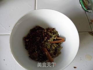 老汤卤蹄髈的做法步骤:4