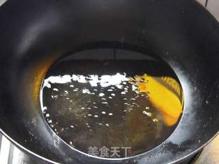 尖椒炒三文鱼的做法步骤:5