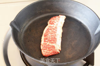 【雪花牛小排佐红酒奶油酱汁】的做法步骤:11