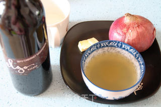 【雪花牛小排佐红酒奶油酱汁】的做法步骤:10