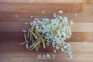 韩式海鲜锅的做法步骤：3