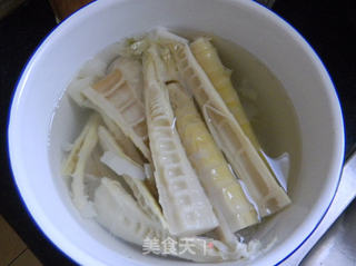 油焖笋的做法步骤:2