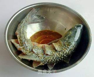 糖醋鱼的做法步骤:2