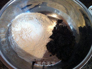 黑芝麻馒头卷的做法步骤:3