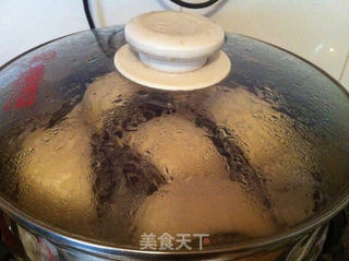 黑芝麻馒头卷的做法步骤:17