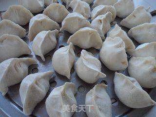 东北特色——酸菜猪肉饺子的做法步骤:11
