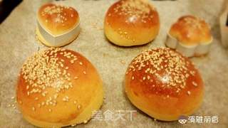胡萝卜芝麻餐包的做法步骤:12