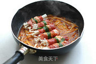 韩风来袭:韩式泡菜肥牛卷的做法步骤:9