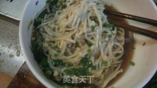 炝拌金针菇的做法步骤:7