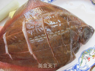 清蒸比目鱼的做法步骤:2