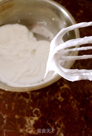 菠菜戚风蛋糕(六寸)的做法步骤:7