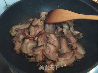 腊肉炒馒头的做法步骤：4