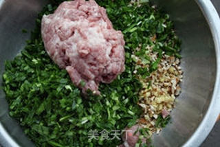 韭菜香干馄饨的做法步骤:4