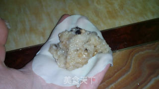 香菇鱿鱼糯米烧卖的做法步骤:9