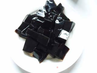 椰香芒果龟苓膏的做法步骤:2
