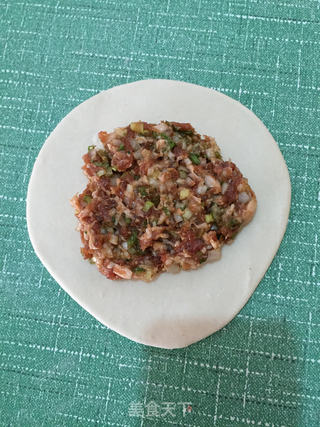 猪肉肉馅饼的做法步骤:4