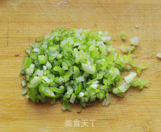 怎样做令人垂涎三尺的山东名吃【烫面千层牛肉饼】的做法步骤:3