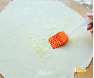 怎样做令人垂涎三尺的山东名吃【烫面千层牛肉饼】的做法步骤:9