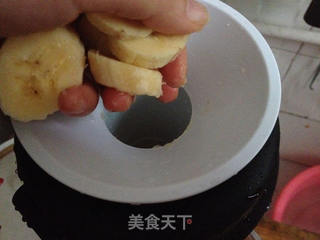 香蕉奶昔的做法步骤:3