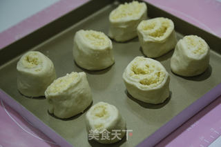 椰蓉面包卷(烤箱烤面包卷的方法)的做法步骤:10