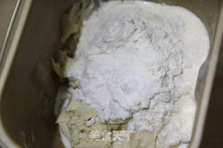 椰蓉面包卷(烤箱烤面包卷的方法)的做法步骤:3