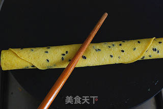 香酥芝麻蛋卷的做法步骤:10
