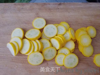 油醋汁蔬菜沙拉的做法步骤:3
