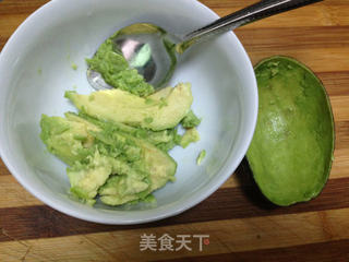 牛油果香梨沙拉——零难度的高营养沙拉的做法步骤:2