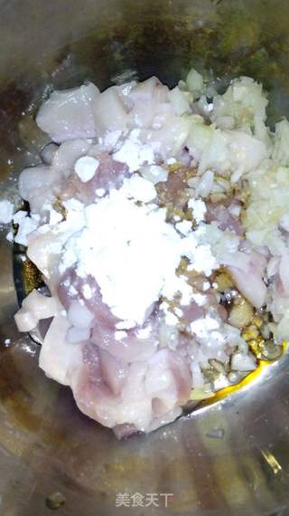 客家油炸豆腐酿糯米的做法步骤:2