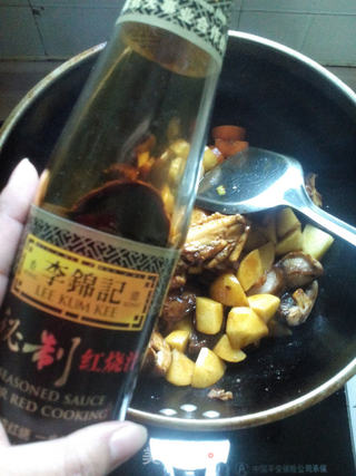 土豆鸡翅炖香菇的做法步骤:10