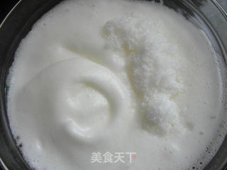 戚风蛋糕卷的做法步骤:6
