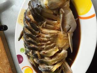 葱油鲤鱼的做法步骤:10