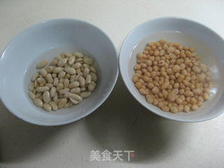 黄豆花生豆浆的做法步骤：4