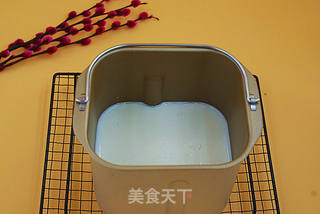 自制草莓酸奶的做法步骤:7