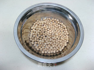 黄豆花生豆浆的做法步骤：1