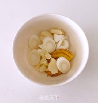 酱香黄鱼的做法步骤:2