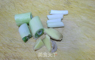 腔排莲藕胡萝卜养生汤的做法步骤:5