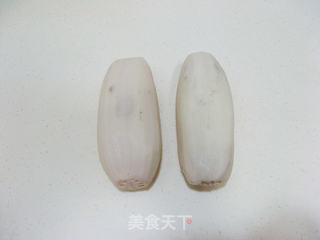 腔排莲藕胡萝卜养生汤的做法步骤:2
