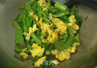 菠菜梗炒鸡蛋的做法步骤:7